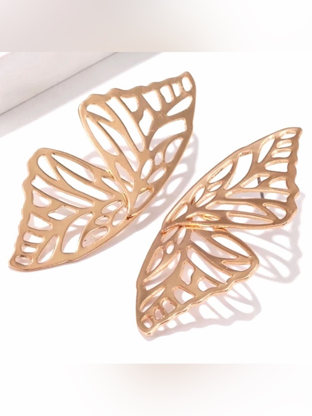 🍒3/$30 New Butterfly Statement Earrings
